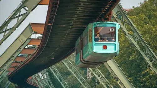 Les trains de l'impossible S01E01 En zone urbaine
