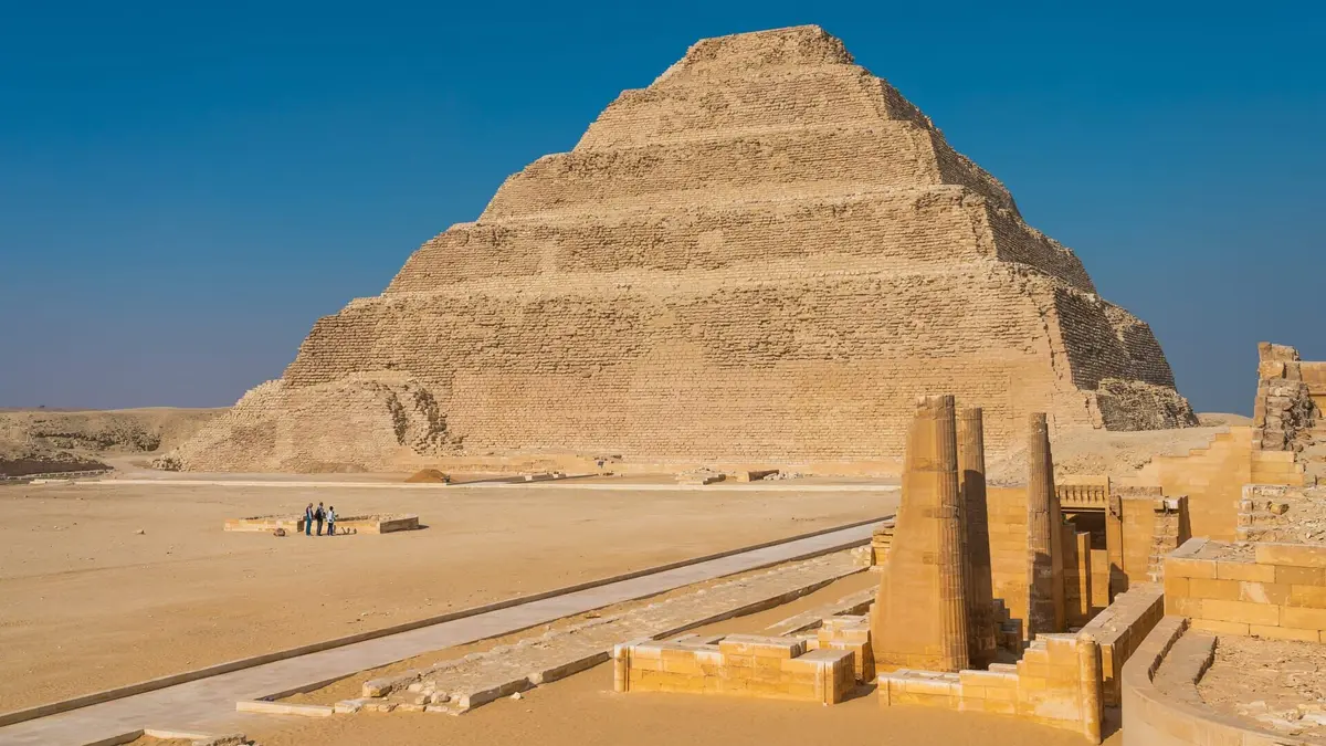 Les trésors perdus de la Vallée des Rois Saqqara : aux origines des pyramides