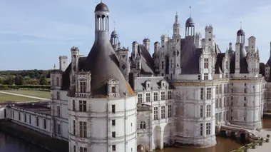 Les vacances préférées des Français S01E04 Vacances à vélo autour des châteaux de la Loire