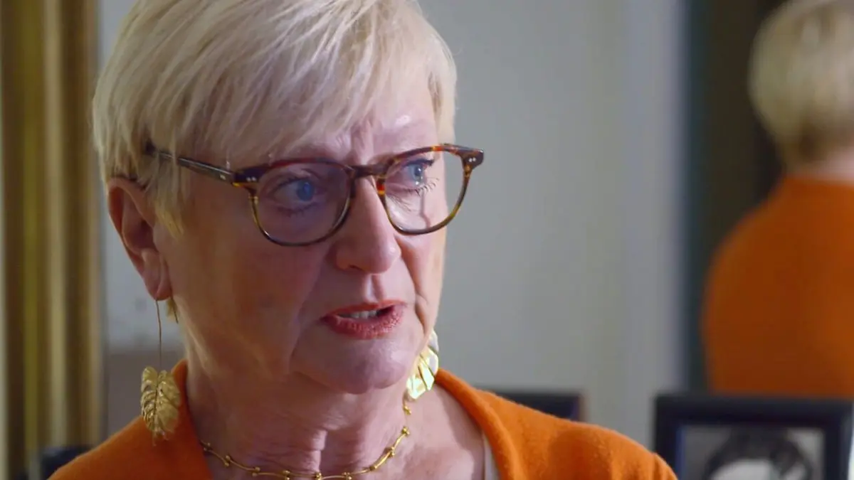 Les veuves noires : Les soupçons