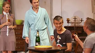 Les voisins du dessus