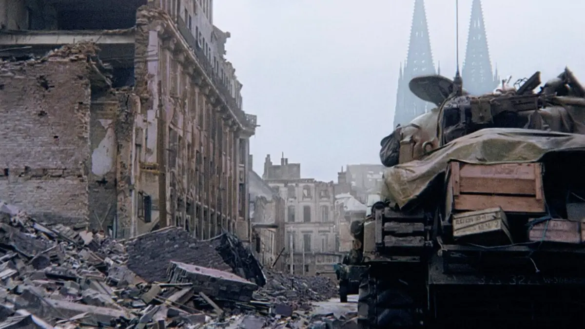 Visuel de Libération : De la Normandie à Berlin Hitler contre-attaque