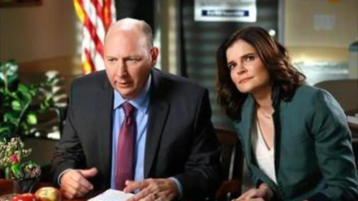 Life in Pieces S02E07 Nage ou crève / Survivor / Zen Jen / La discussion