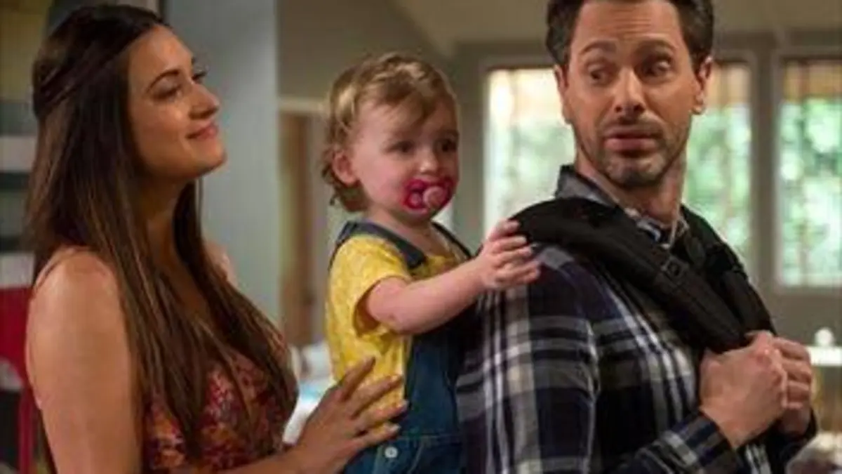 Life in Pieces S02E19 Babysitting / La vérité nue / Entrepreneurs / L'effet papillon