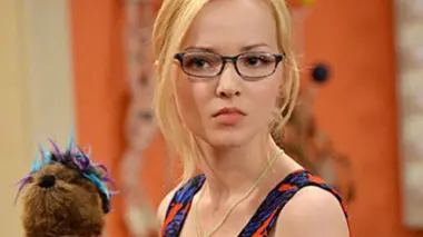 Liv & Maddie S02E04 Kathy Kan chez les Rooney
