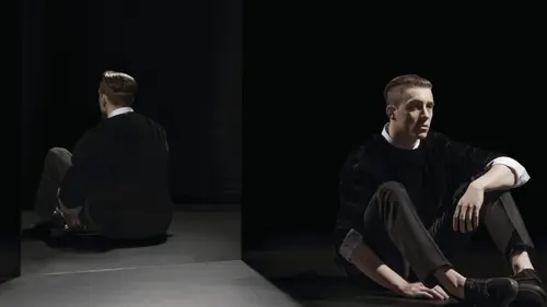 Loïc Nottet : au delà du miroir