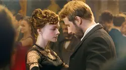 Loin de la foule déchaînée