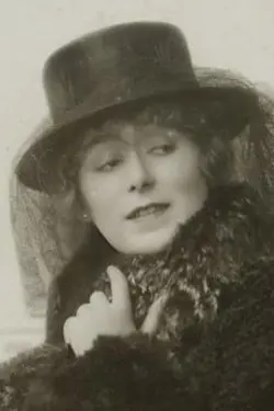 Photo Lola Urban-Kneidinger