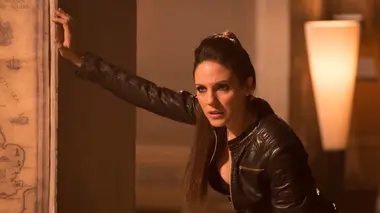 Lost Girl S04E13 Le coeur de Bo