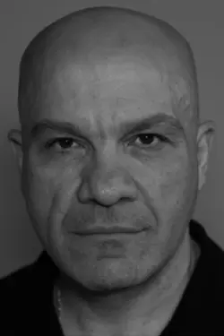 Photo Louie Gasparro