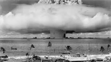 M.A.D. World: Mutually Assured Destruction La montée de superpuissances