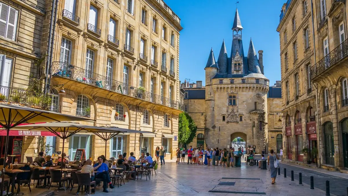 M comme Maison S04E02 Bordeaux