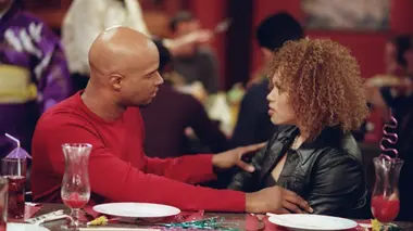 Ma famille d'abord S02E16 Une table pour deux de trop