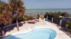 Ma maison sur la plage D'île en île