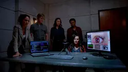 MacGyver S04E06 De mauvaises choses pour de bonnes raisons