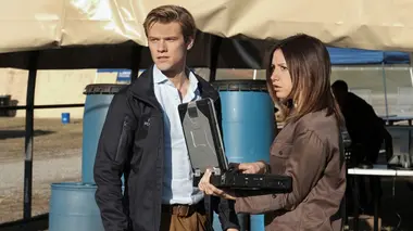 MacGyver S02E13 Mac et les robots
