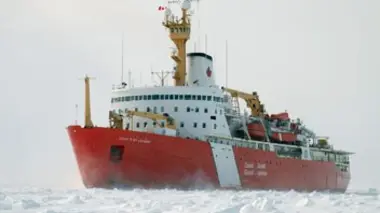 Tempête de feu, roi des glaces et le vorace