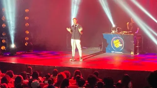 Mad Gwa Ya Comedy Show à La Cigale