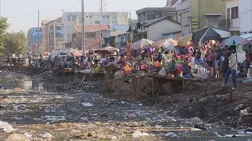 Madagascar : mineures à vendre