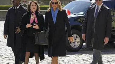 Madam Secretary S03E22 Le drône de la mort
