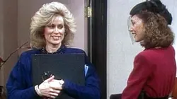 Madame est servie S02E21 Jamais dans le travail