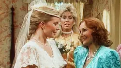 Madame est servie S04E03 La bague au doigt