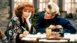 Madame est servie S07E03 Les soeurs Robinson