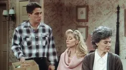 Madame est servie S08E09 Très chère grand-mère en streaming