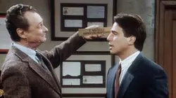 Madame est servie  S08E22 Premier poste