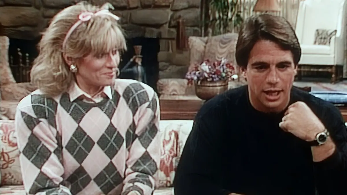 Madame est servie S05E02 Tony fait un discours