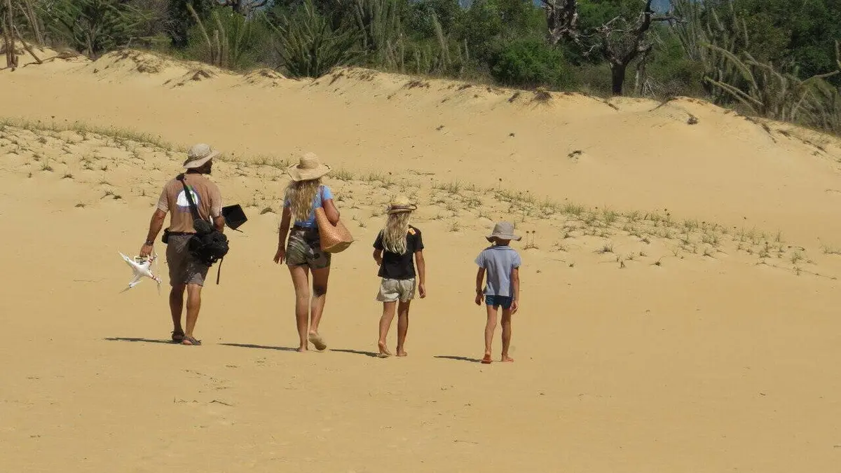 Madatrek, la grande aventure S04E02 Des baleines et des hommes