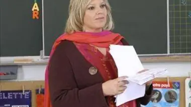 Mademoiselle Joubert S02E01 Chagrin caché