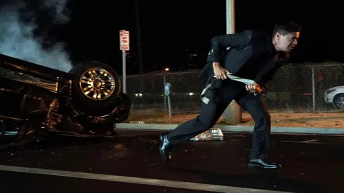 Magnum S01E02 Noyer le poisson