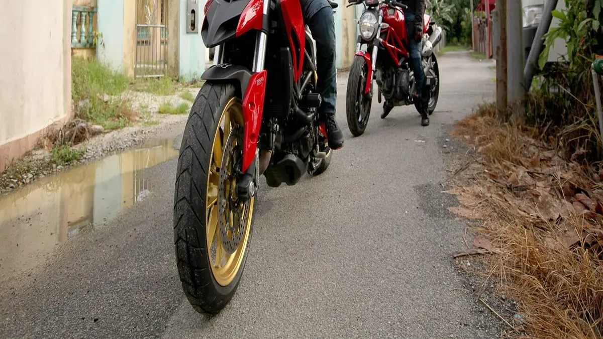 Malaisie, la moto au féminin