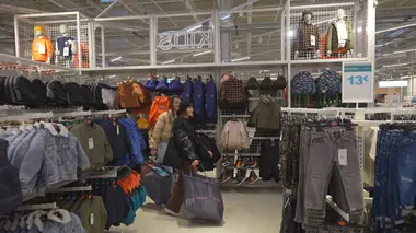 Faut-il arrêter la fast fashion ?