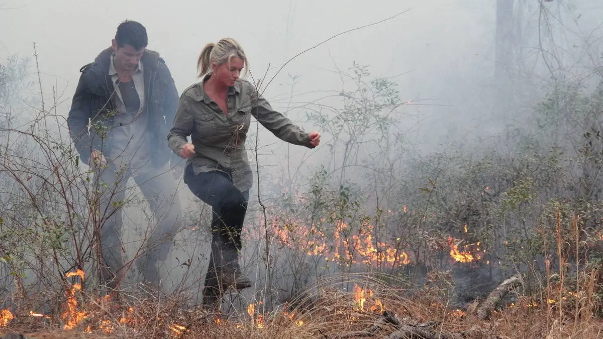 Man, Woman, Wild S02E07 Rencontre avec un ours