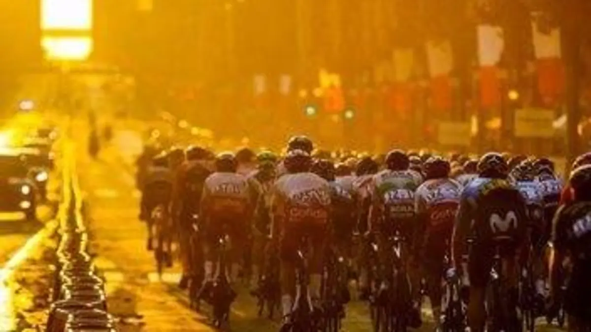 Mantes-la-Jolie - Paris Champs-Élysées (122 km)