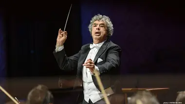 Mao Fujita, Czech Philharmonic, Semyon Bychkov : Strauss, Chostakovitch