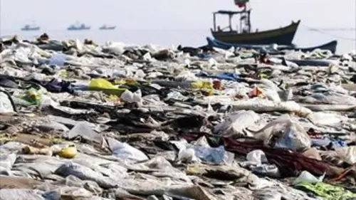 Marées de plastique