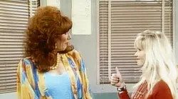 Mariés, deux enfants S03E12 Le triomphe de Peggy
