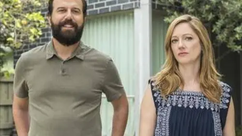 Married S02E12 Une médaille à tout prix