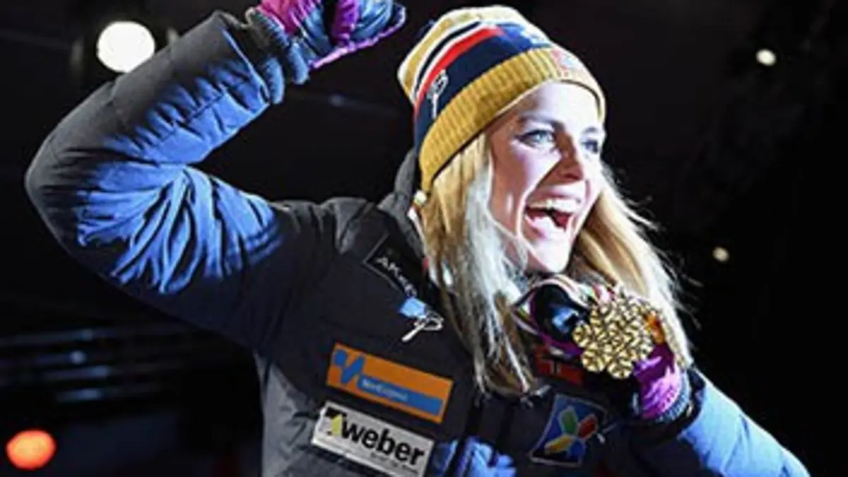 Mass Start 15 km classique dames Ski de fond Coupe du monde 2015/2016