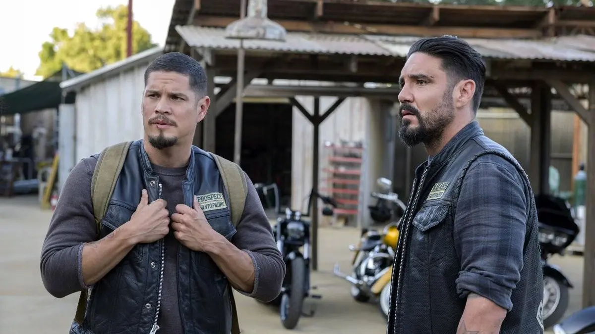 Mayans S02E05 Diversions