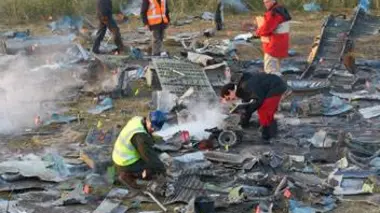 Le cargo de la mort / Autorité fatale