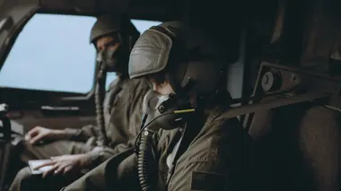 Mayday, dangers dans le ciel Bombardier à terre