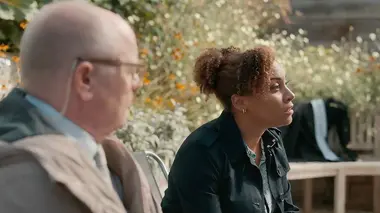 McDonald & Dodds S04E03 Il y a de l'amour dans l'air