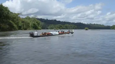 Guyane : médecine tropicale sur le Maroni