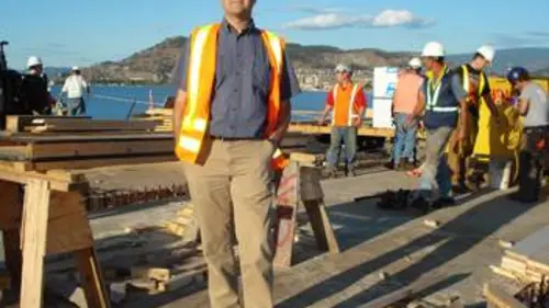 Méga constructions S04E03 Pont flottant géant