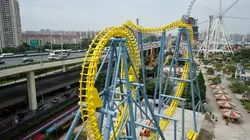 Mega Factories Montagnes russes