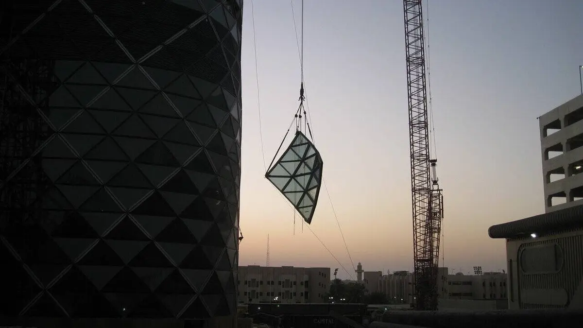 Megastructures E60 La Tour de Pise d'Abou Dhabi